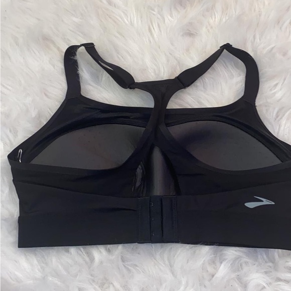 Brooks Dare Racerback Run Bra - Picture 7 of 11